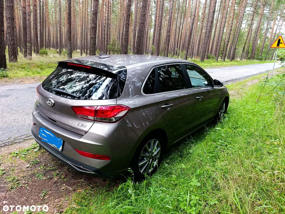 Hyundai i30 1.5 DPI Comfort - 16