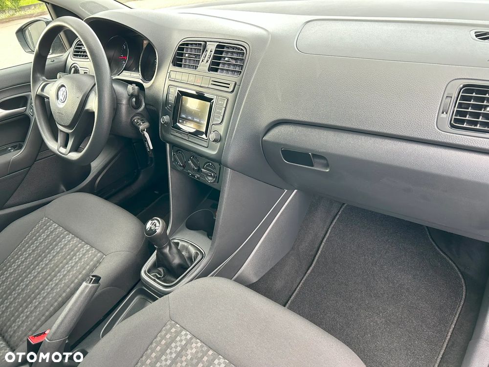 Volkswagen Polo - 34