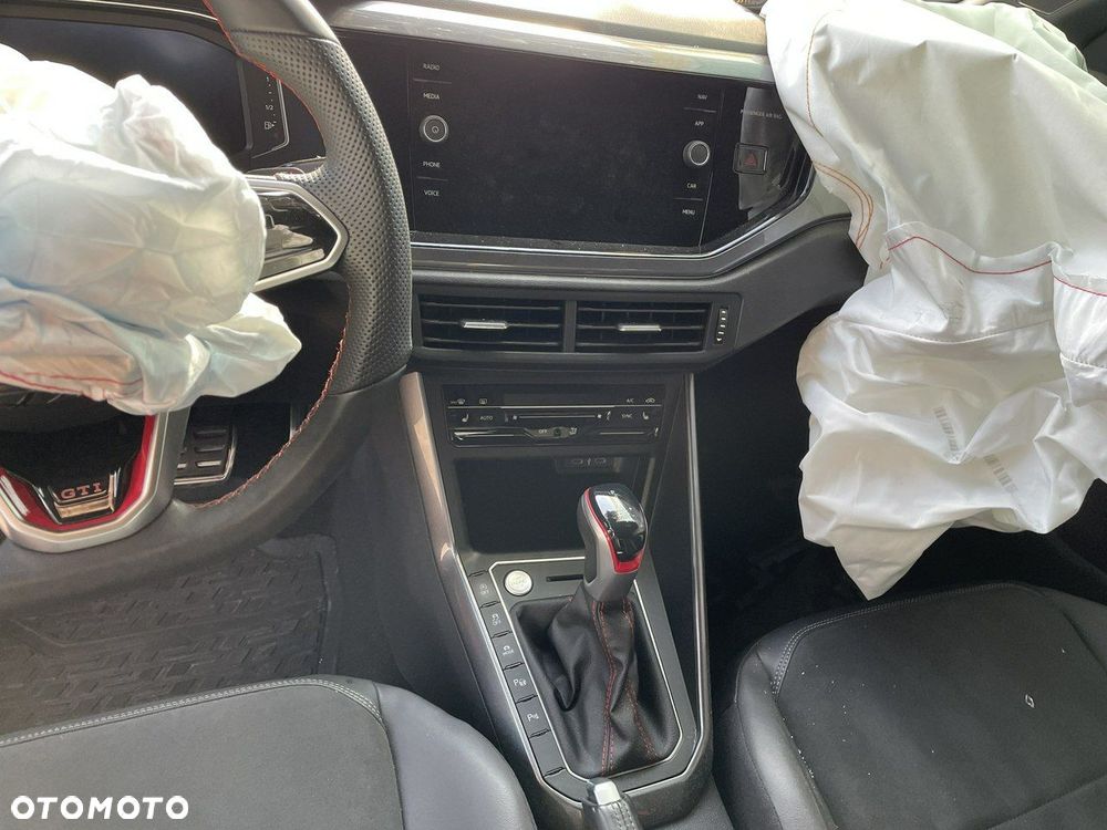 Volkswagen Polo - 9