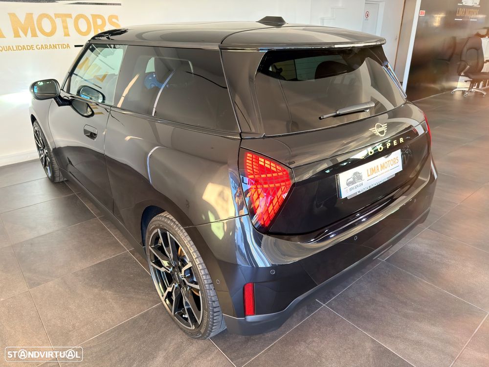 MINI 3 Portas Cooper E Favoured L - 10