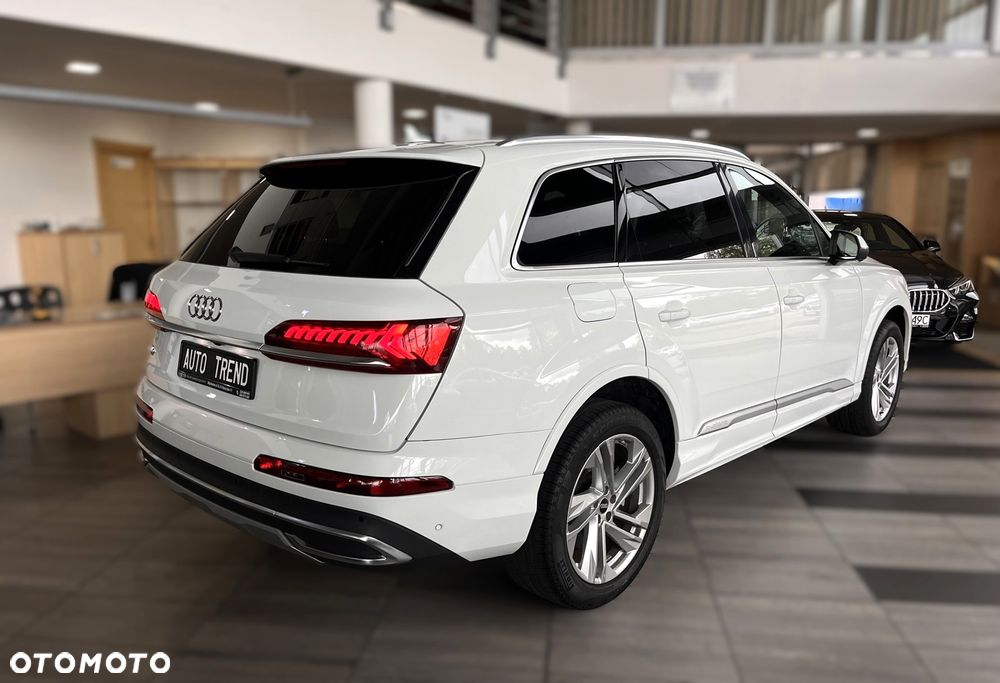 Audi Q7 - 4
