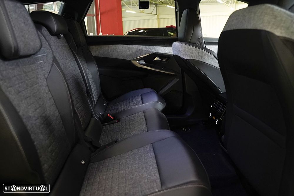 Peugeot 5008 1.2 Hybrid Allure e-DCS6 - 18