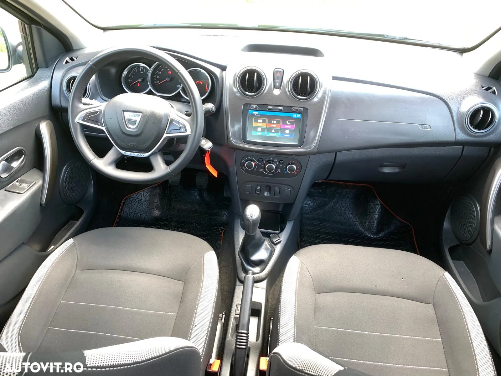 Dacia Sandero Stepway 0.9 TCe - 10
