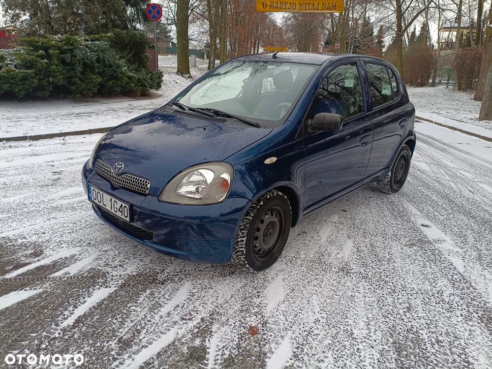 Toyota Yaris 1.0 Base - 12