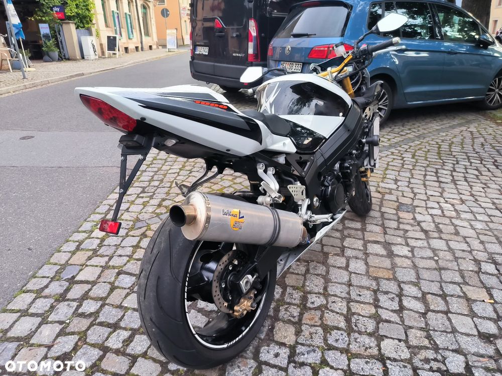 Suzuki GSX-R - 2
