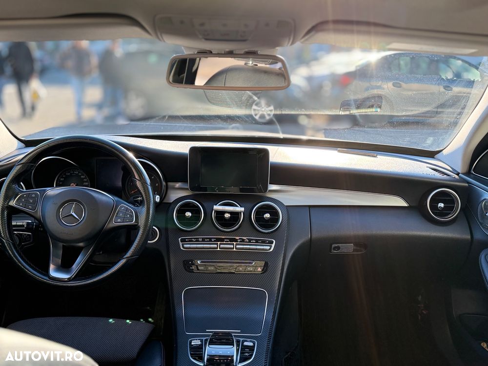 Mercedes-Benz C - 4