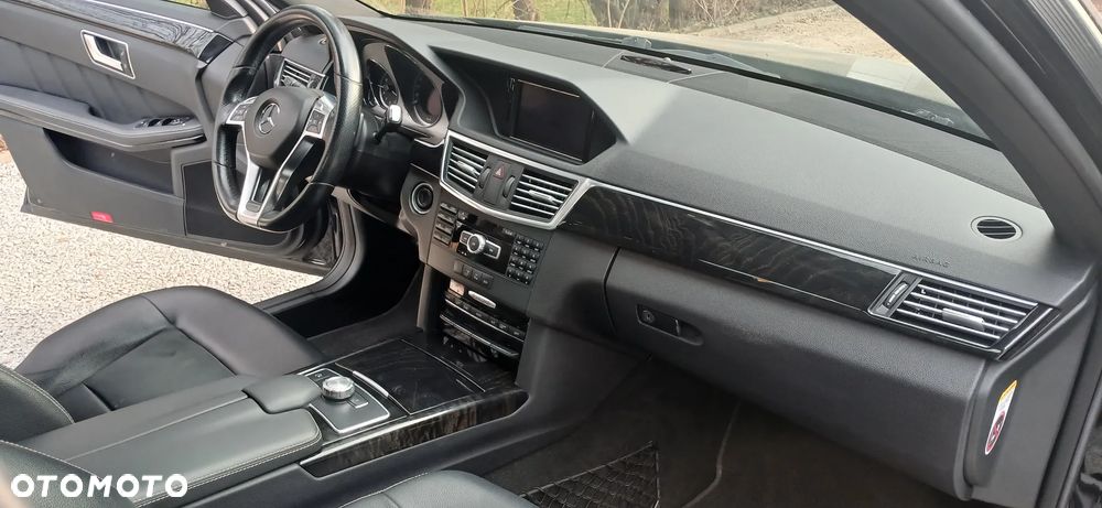 Mercedes-Benz Klasa E 220 CDI BlueEff Avantgarde - 2