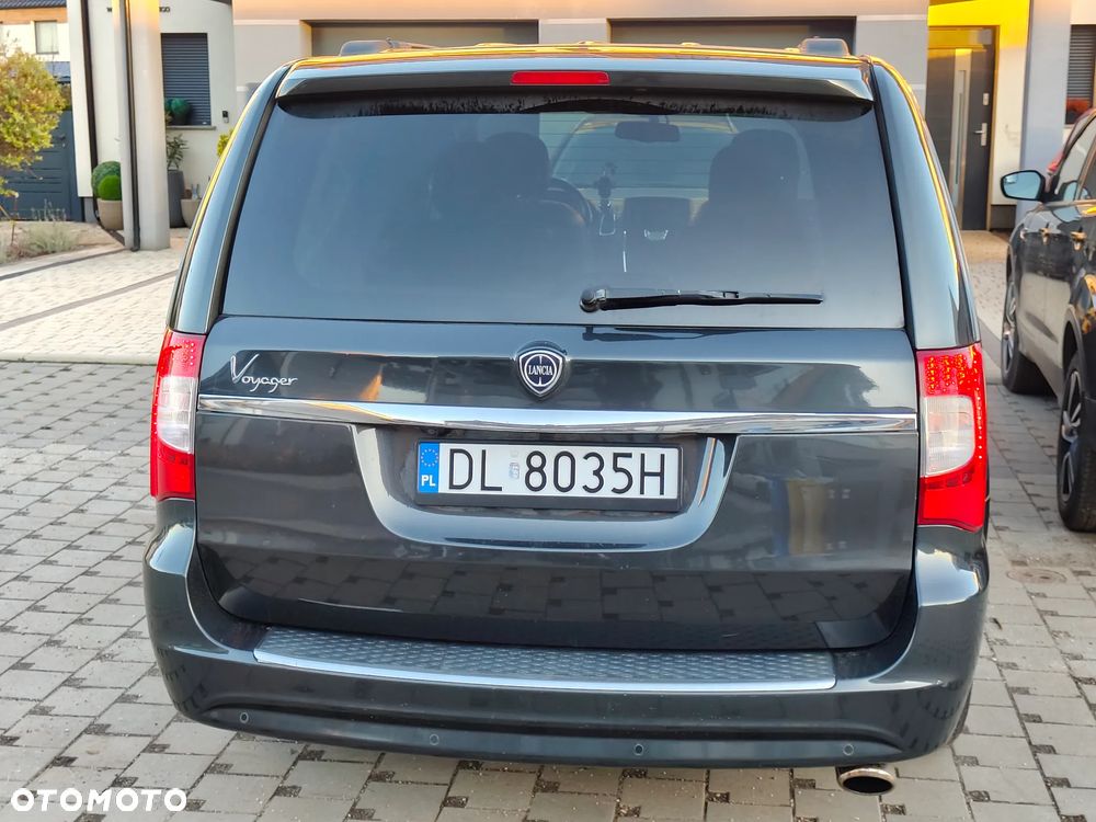 Lancia Voyager 2.8CRD Gold - 3