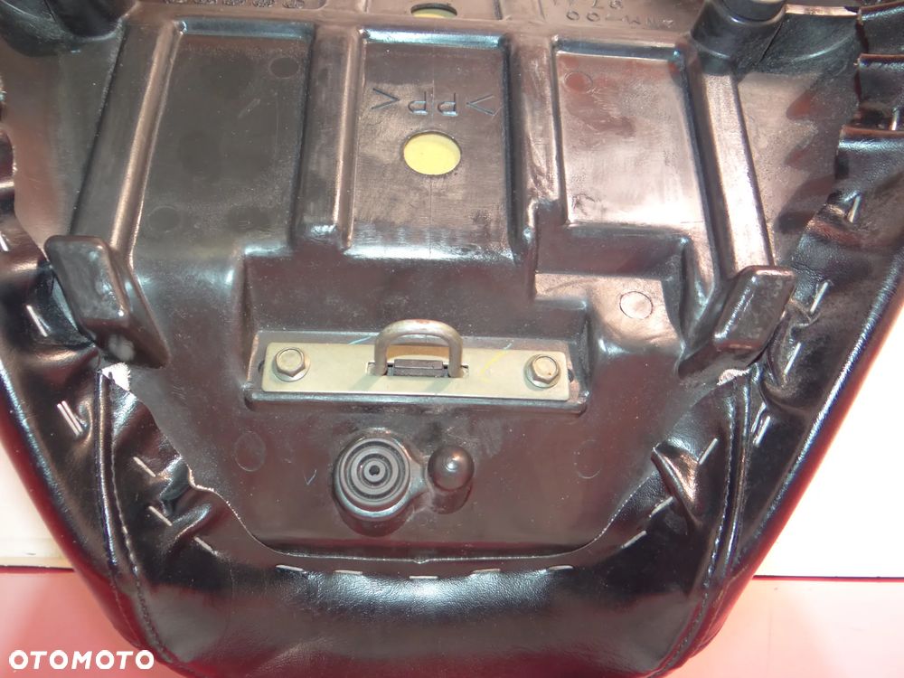 Y097 Yamaha XV1600, 1700 SIEDZENIE KANAPA KIEROWCY 4WM-00 97.11 - 16