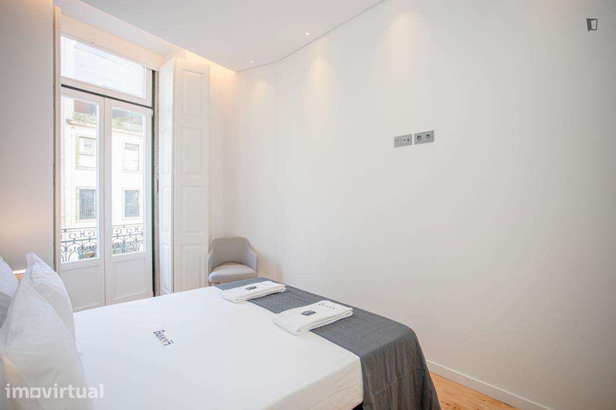 Apartamento com 1 quartos - localizado em Sé Porto - Grande imagem: 4/21