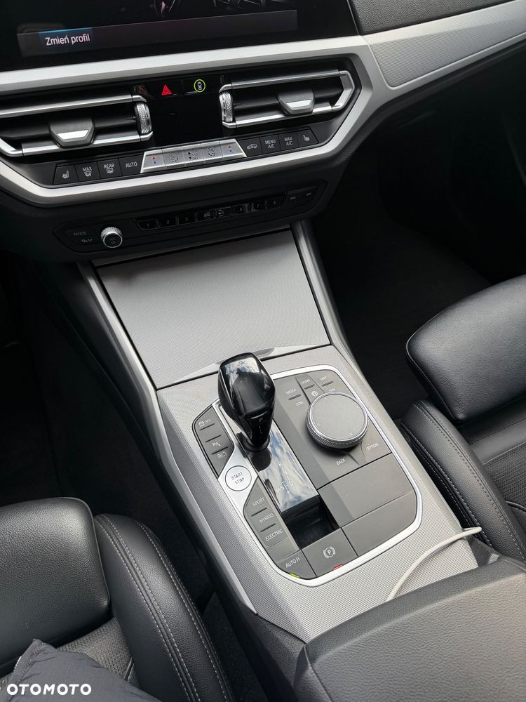 BMW Seria 3 330e Sport Line sport - 20