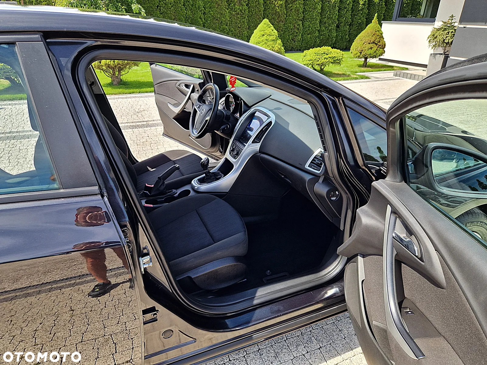 Opel Astra 1.4 150 Jahre - 19