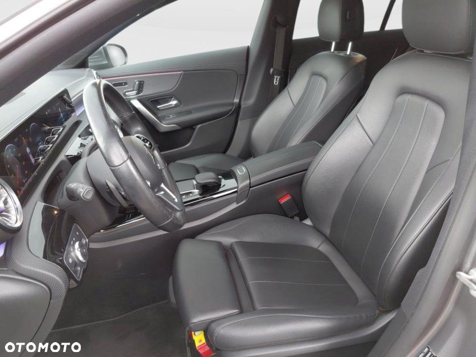 Mercedes-Benz CLA - 10
