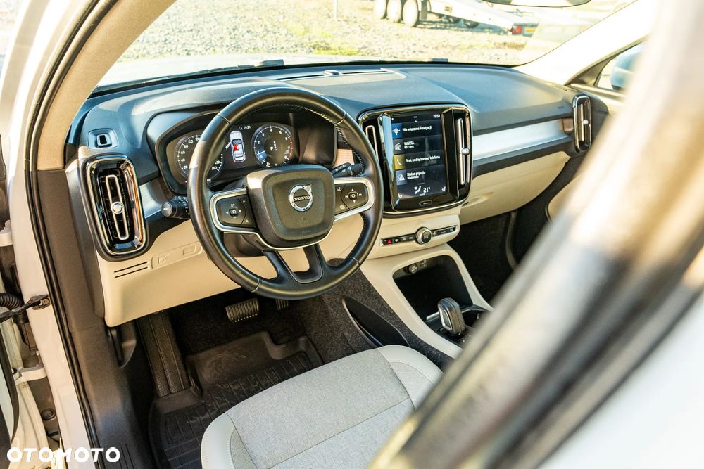 Volvo XC 40 - 19