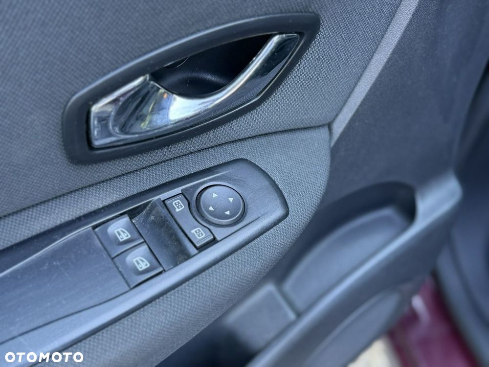 Renault Scenic - 12