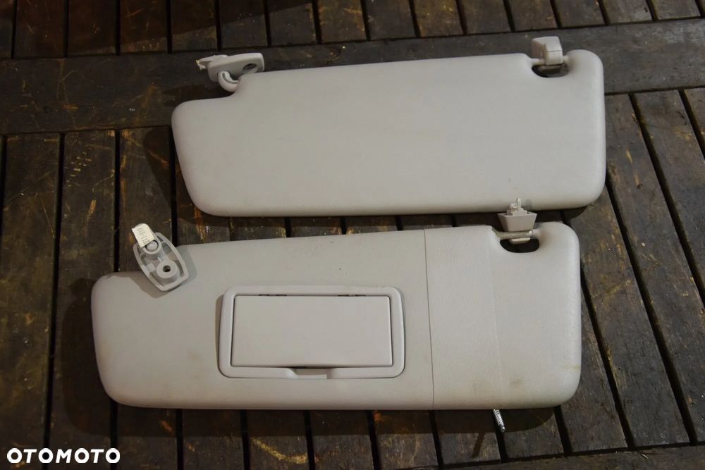 Opel Corsa D Daszek prawy / lewy osłona przeciwsłoneczna słoneczko - 1