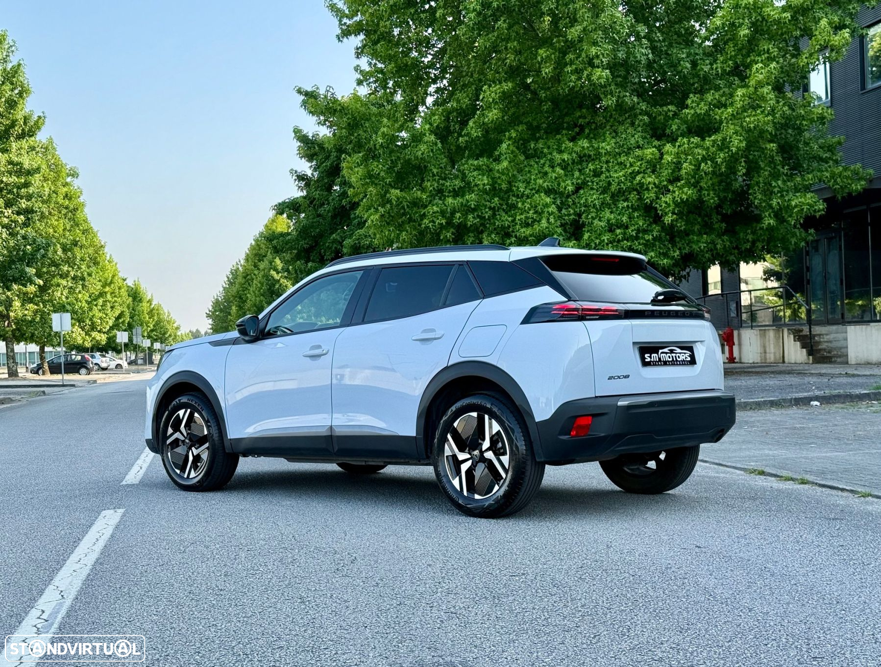 Peugeot 2008 1.2 PureTech Allure - 8