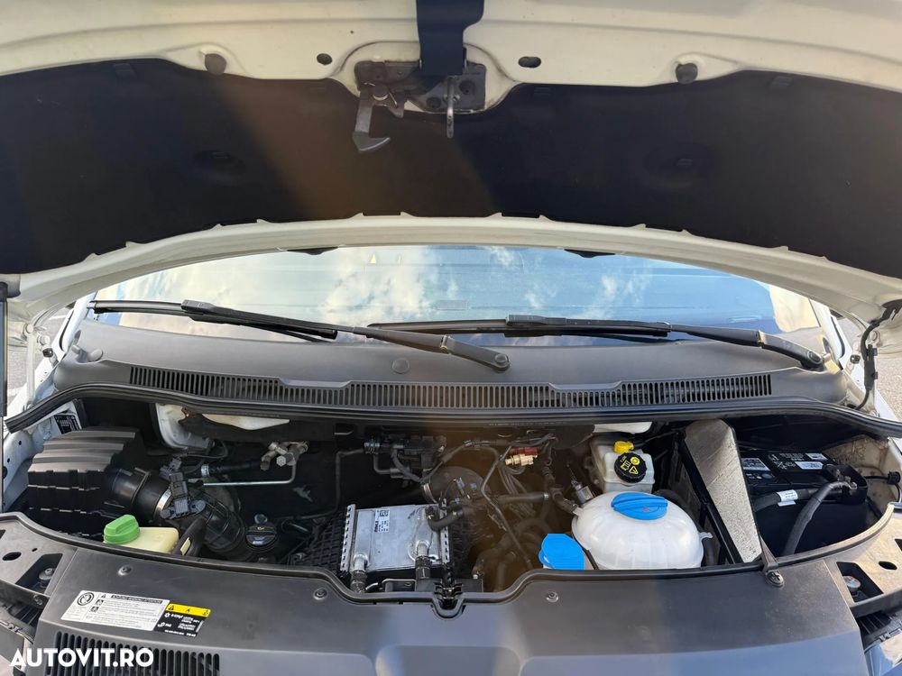 Volkswagen Caravelle LR Comfortline - 23