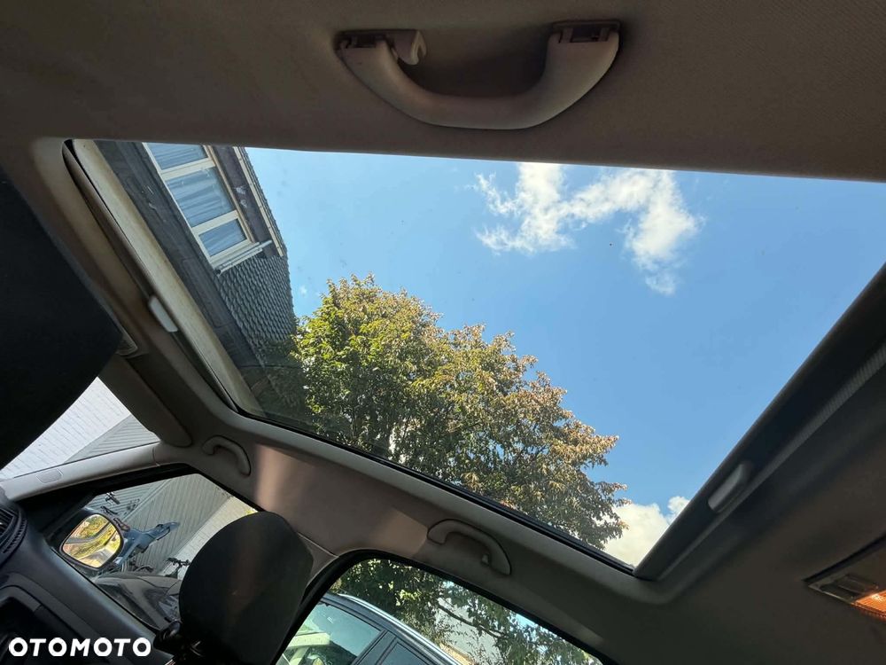 Skoda Roomster 1.6 TDI DPF Comfort - 9