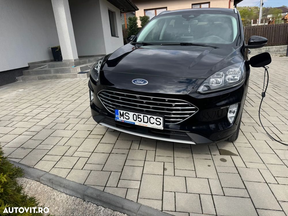 Ford Kuga - 1