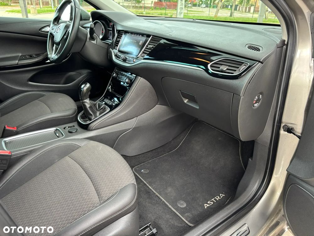 Opel Astra - 22