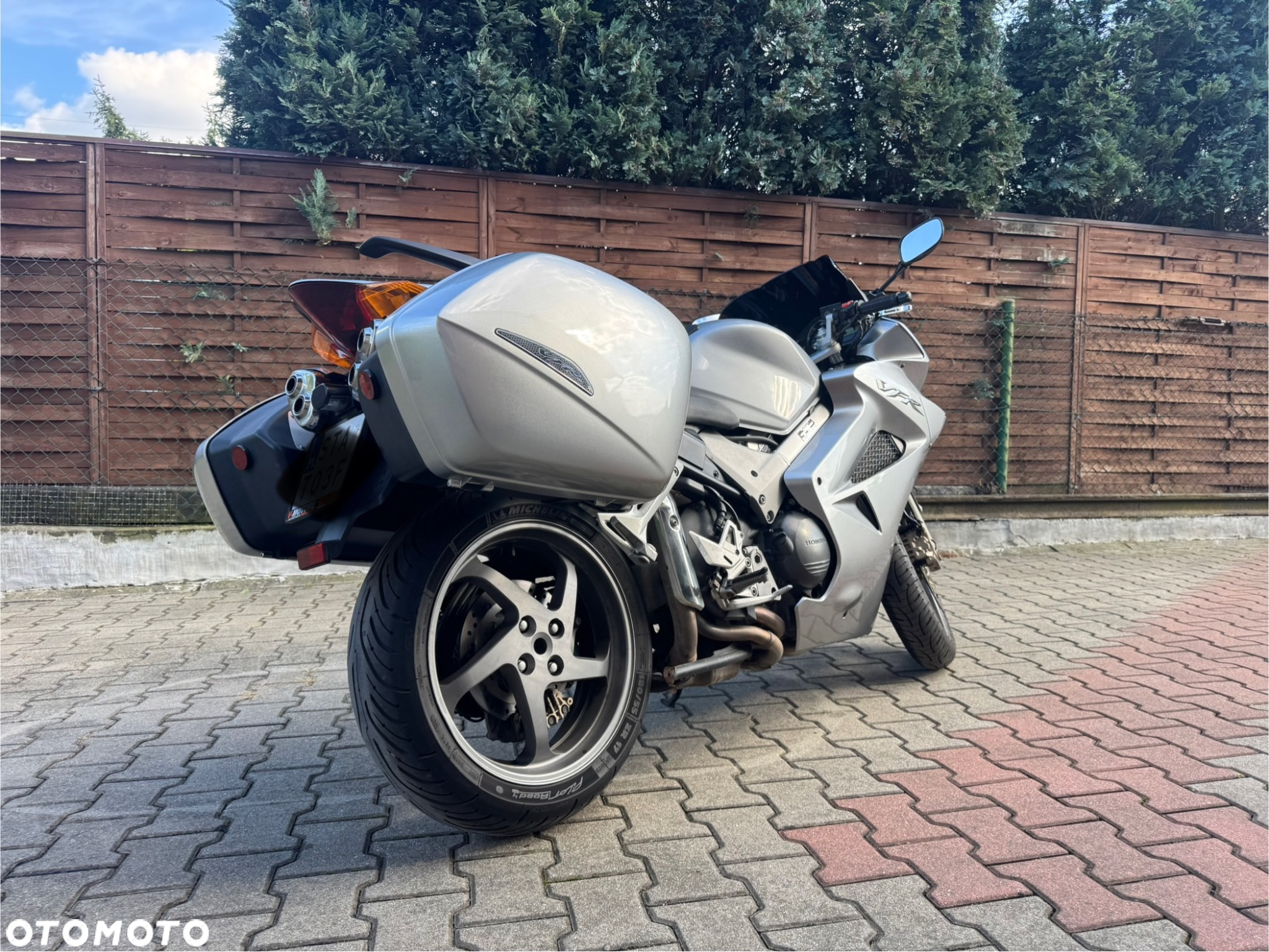 Honda VFR - 6