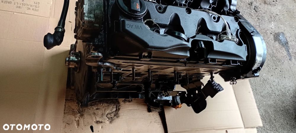 Silnik blok silnika słupek Audi A5 8T 2.0 TDI Lift CGL - 4
