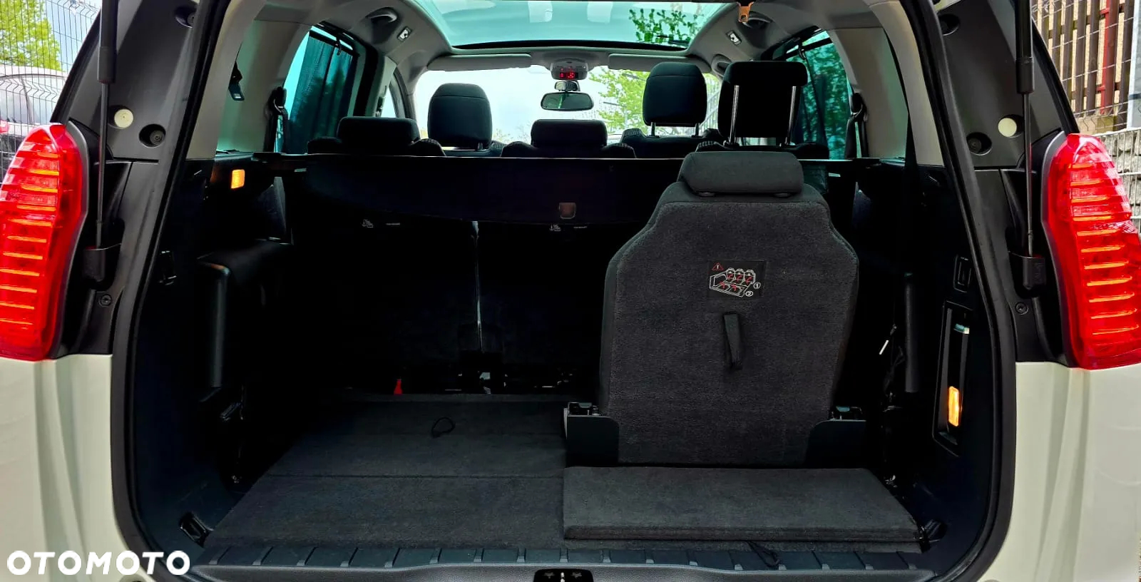Peugeot 5008 1.6 HDi Access 7os - 21