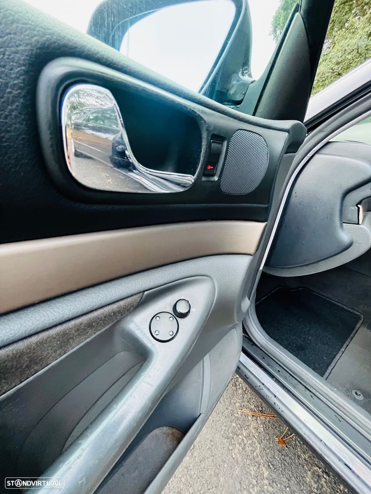 Audi A4 Avant ver-1-9-tdi - 8