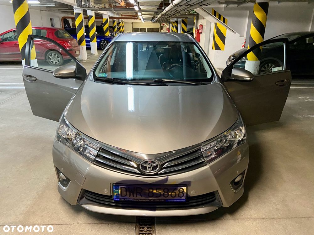 Toyota Corolla 1.6 Prestige EU6 - 1