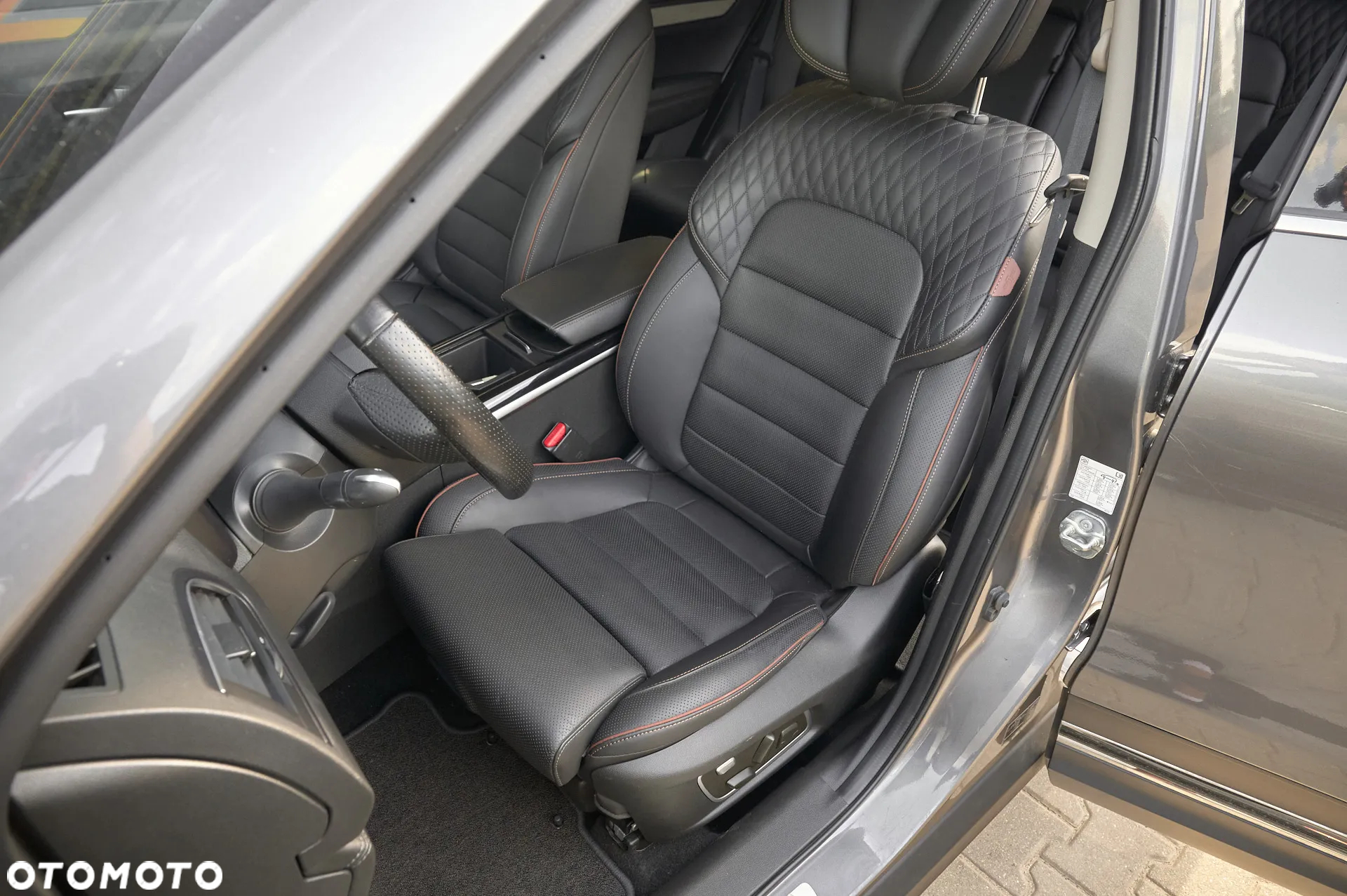 Renault Koleos 2.0 Blue dCi Initiale Paris 4x4 X-Tronic - 8