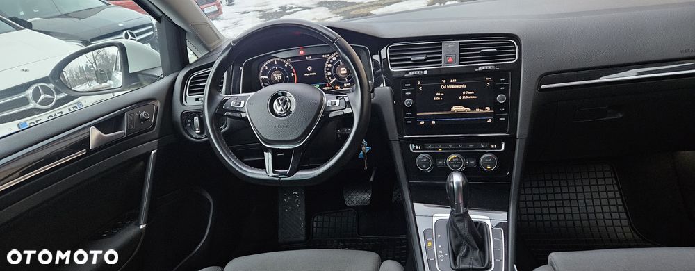 Volkswagen Golf 2.0 TDI SCR DSG Active - 26