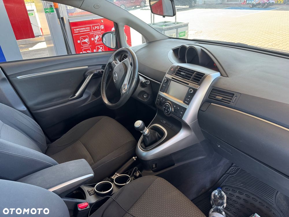 Toyota Verso 1.8 Prestige - 3