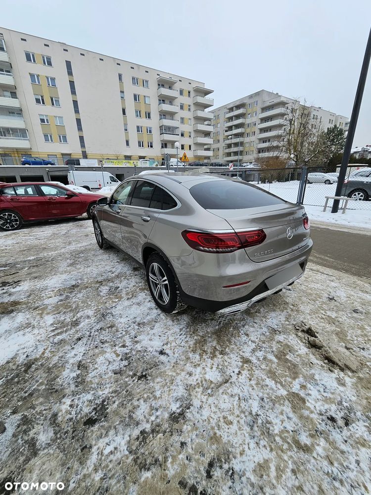 Mercedes-Benz GLC 200 4-Matic - 4
