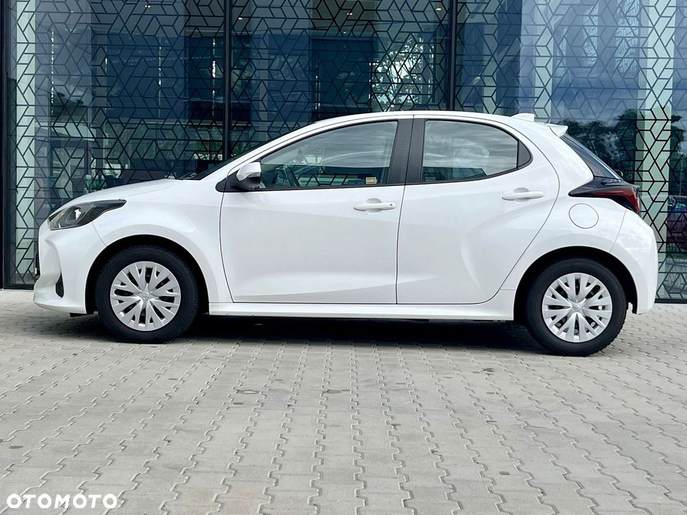Toyota Yaris - 4