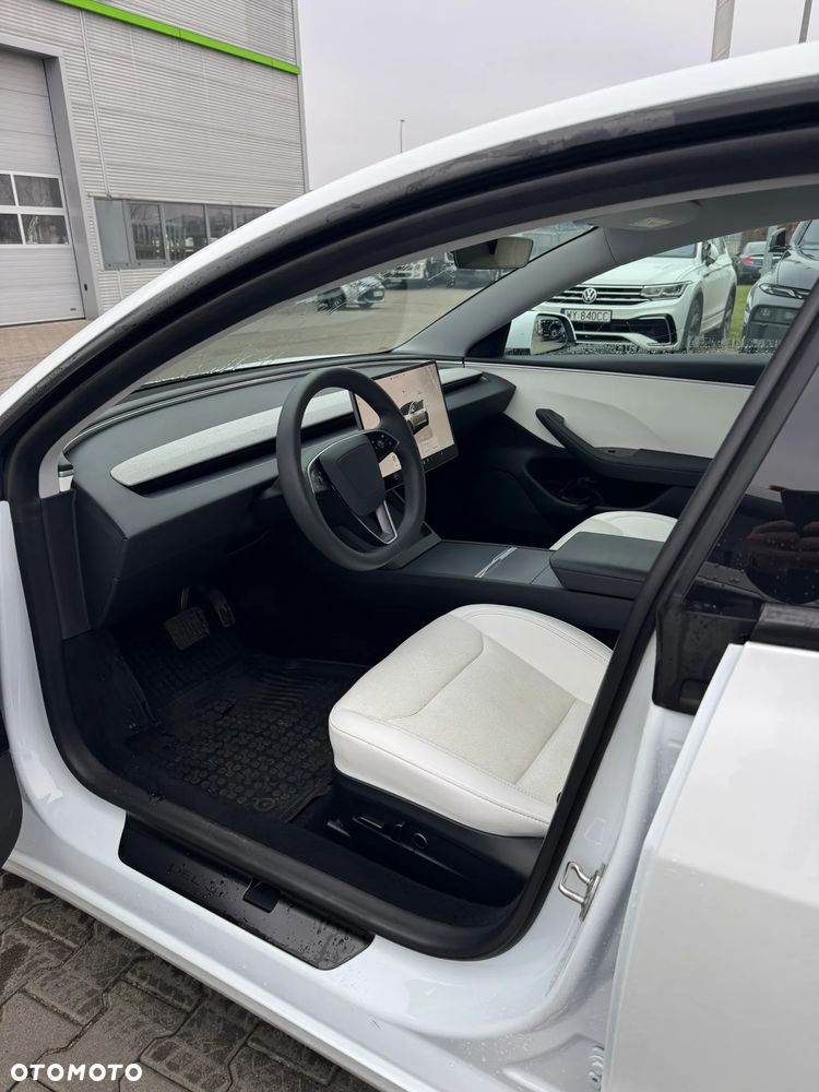 Tesla Model 3 Long Range AWD - 2