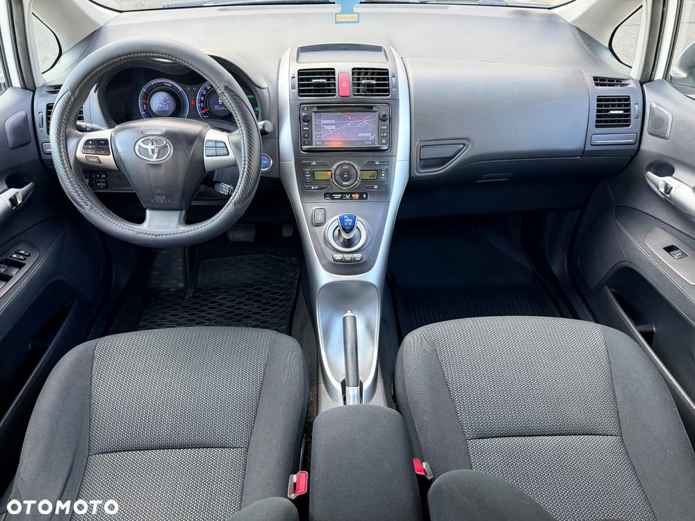 Toyota Auris 1.8 HSD Luna - 21