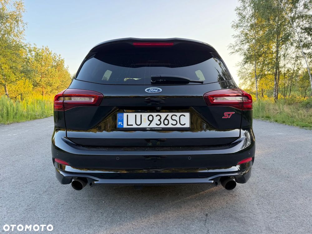 Ford Focus 2.3 EcoBoost ST X - 4