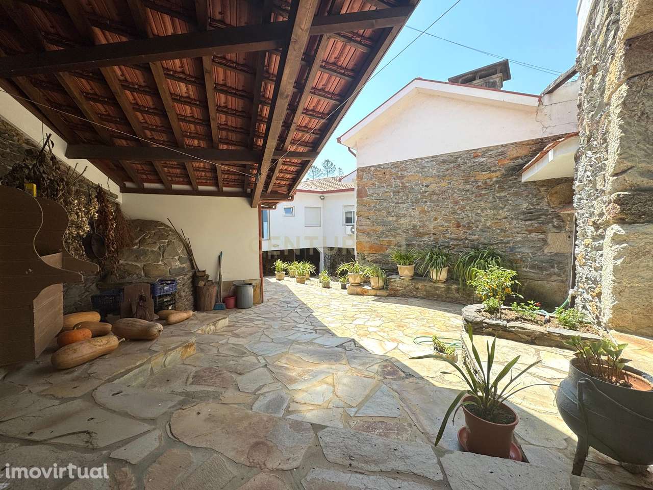 Sumptuosa e ancestral quinta com moradia renovada para habitação parti - Grande imagem: 5/60