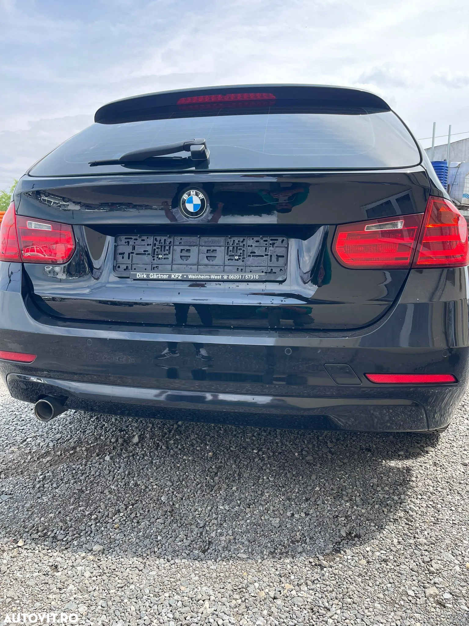 BMW Seria 3 318d - 4