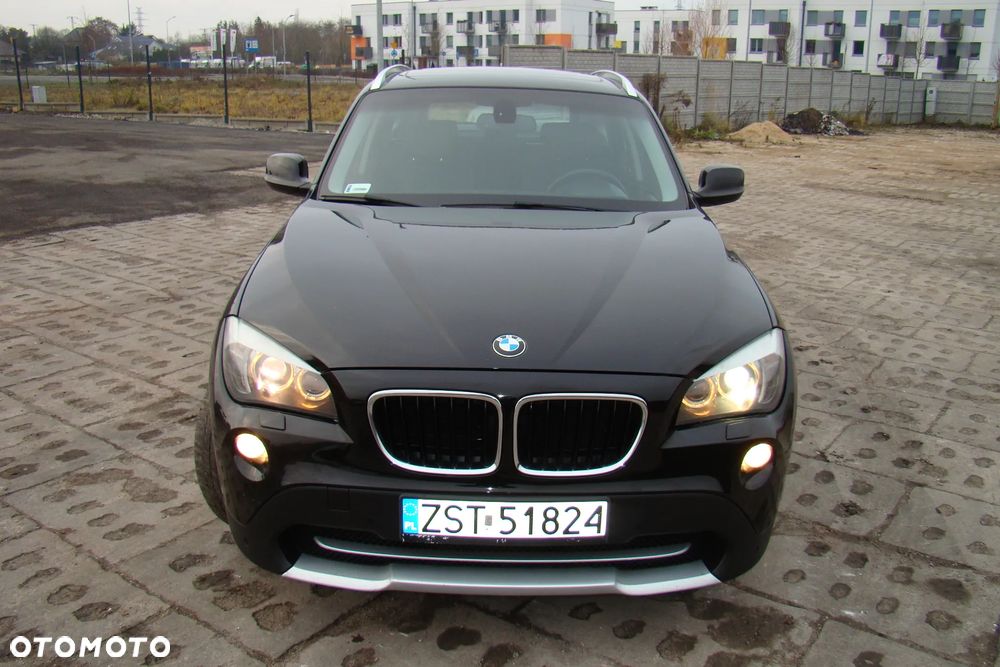 BMW X1 sDrive18d xLine - 8