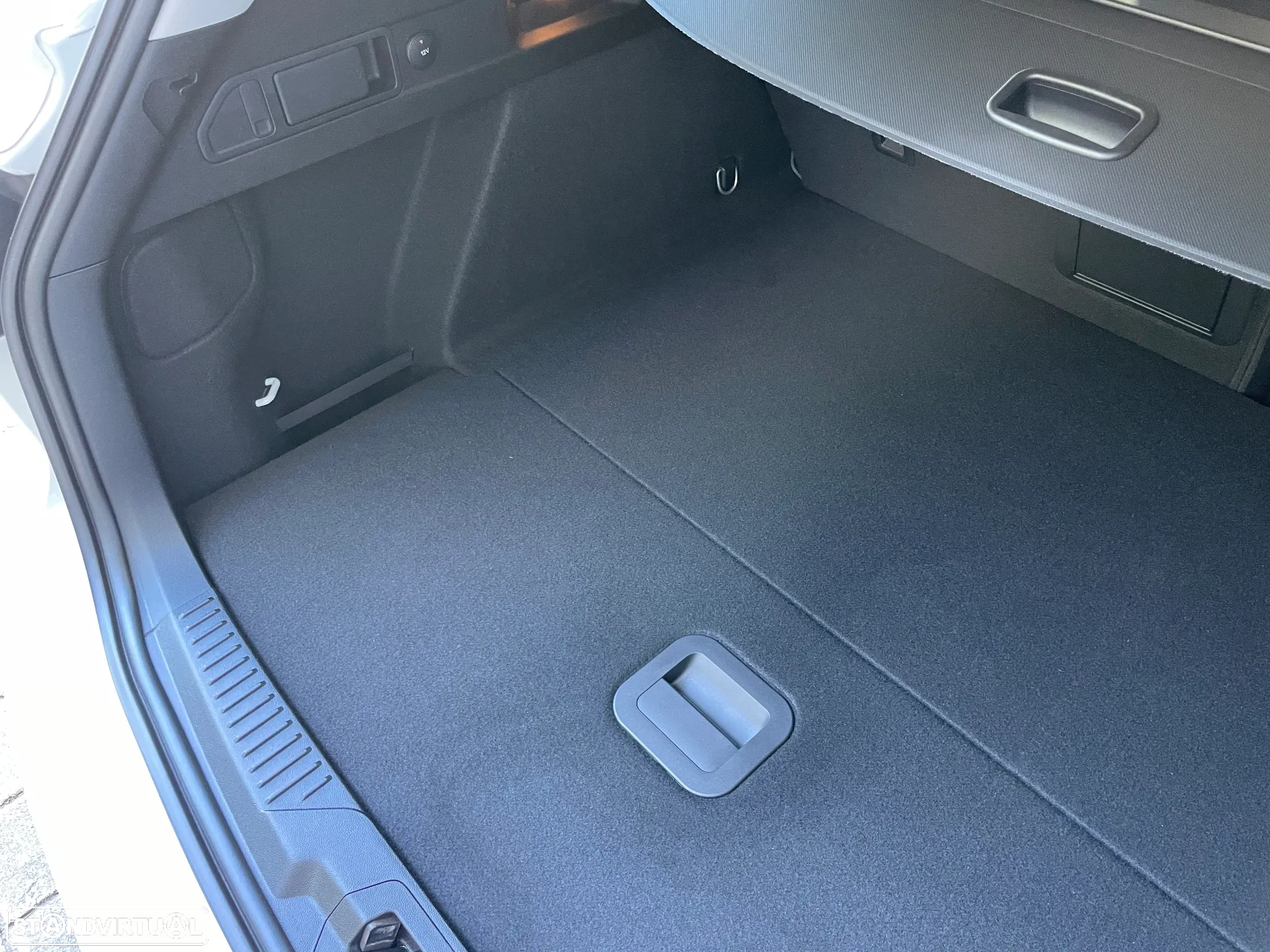Ford Focus 1.0 EcoBoost Active - 33