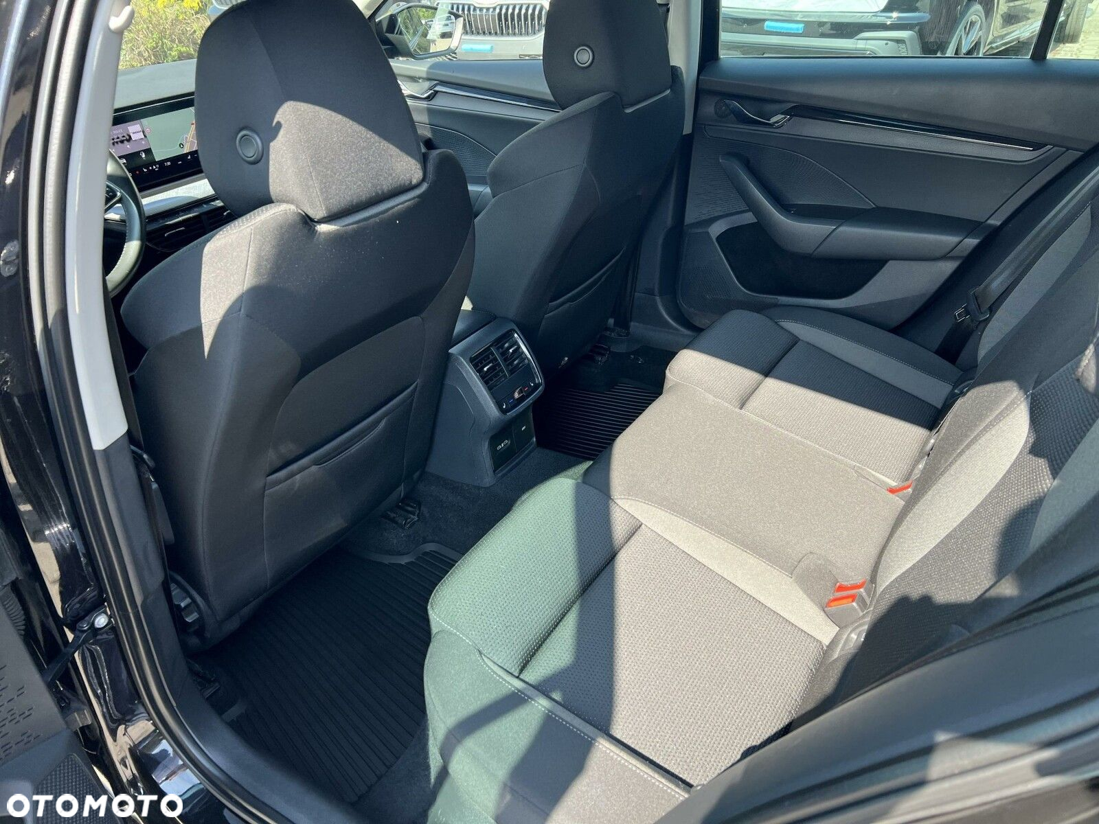 Skoda Octavia 2.0 TDI Style DSG - 11