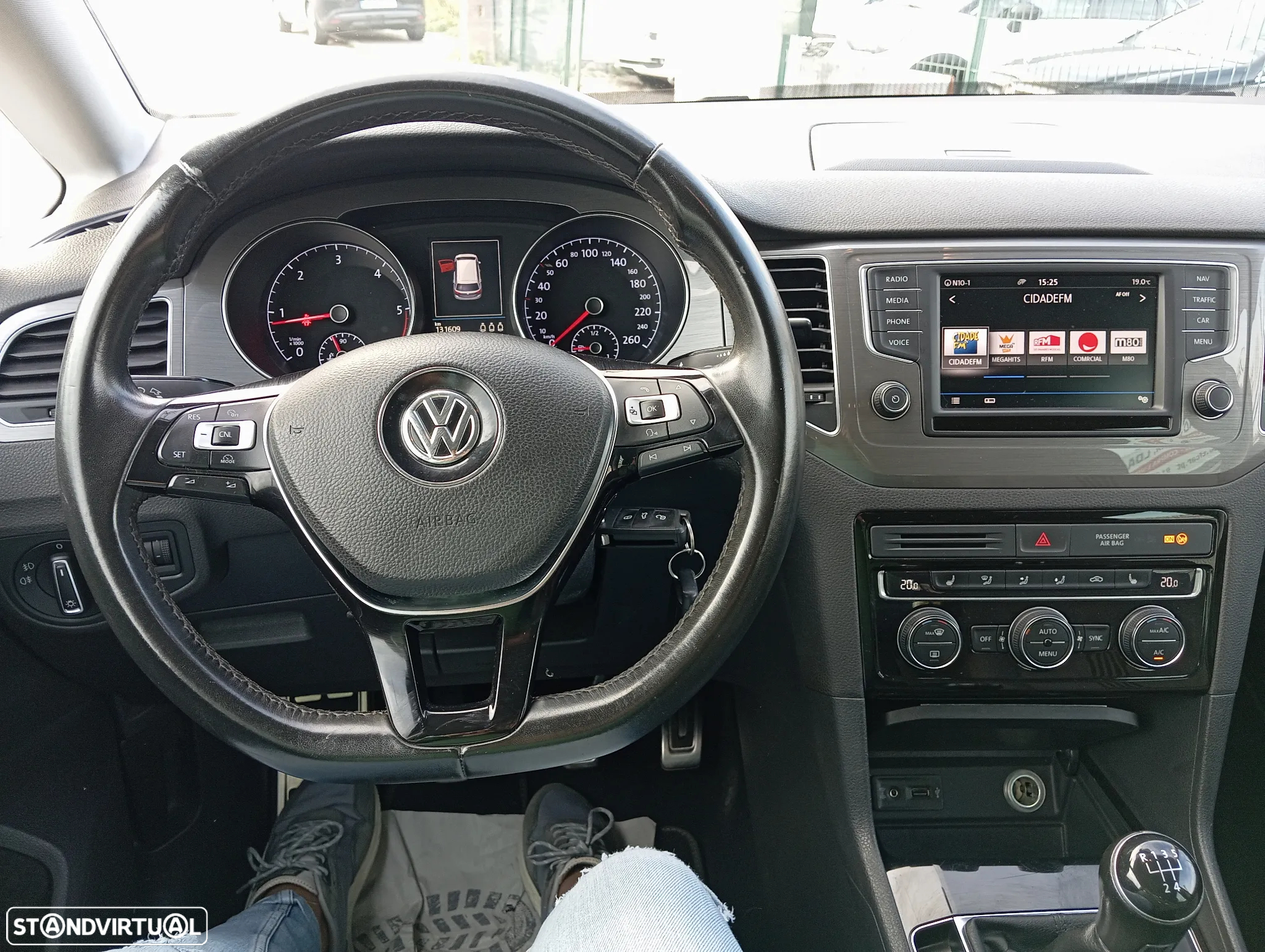 VW Golf Sportsvan 1.6 TDI BlueMotion Allstar - 8