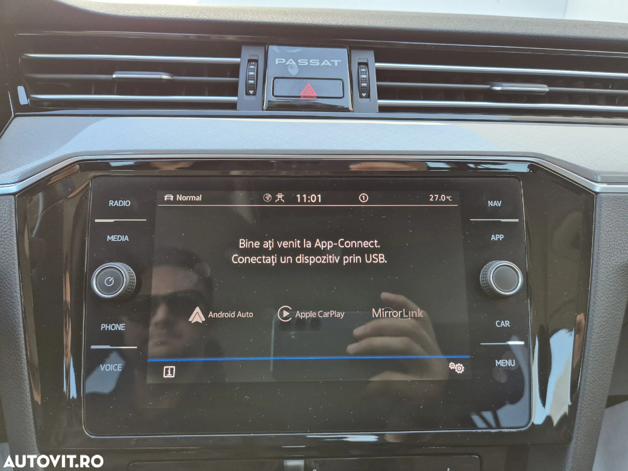 Volkswagen Passat Variant 2.0 TDI DSG Comfortline - 24