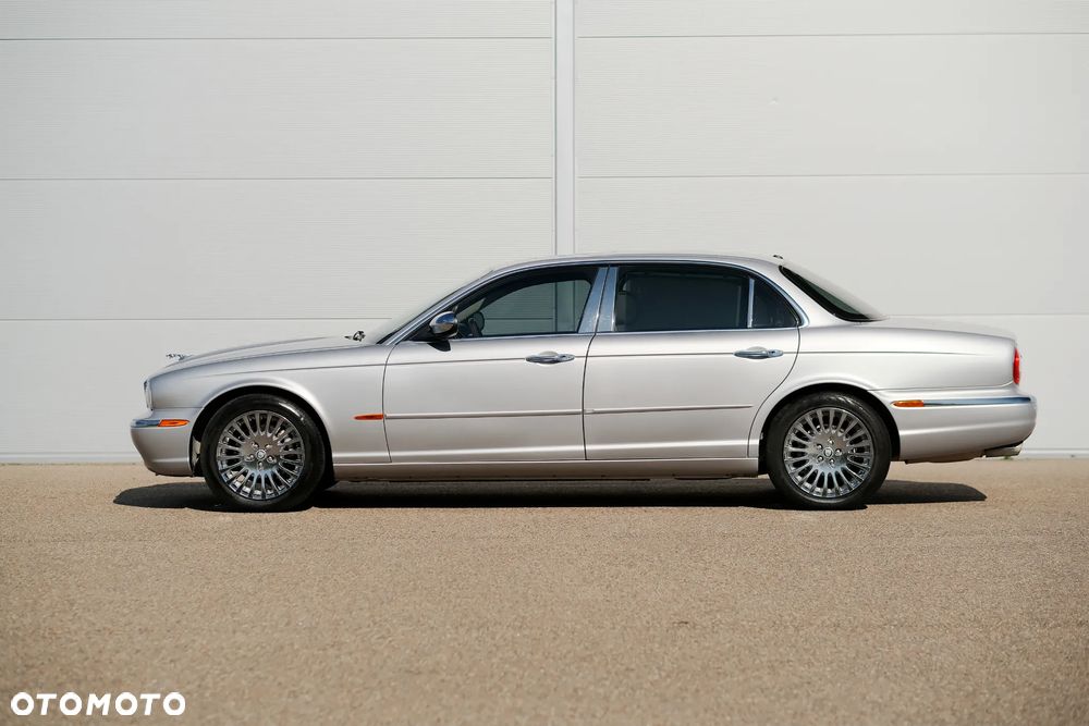 Jaguar XJ XJ8 4.2 LWB High - 2