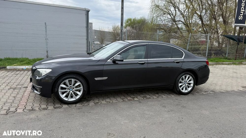 BMW Seria 7 730d Aut. - 11