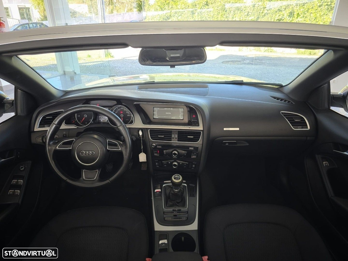 Audi A5 Cabrio 2.0 TDi Advance - 5