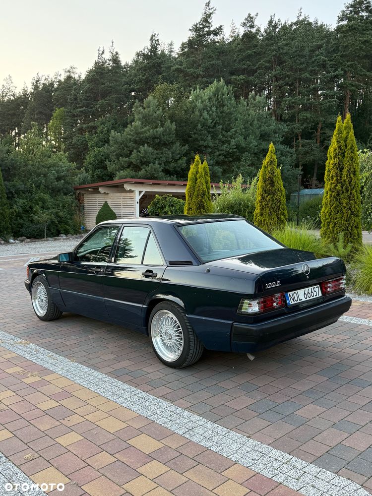 Mercedes-Benz W201 (190) - 6