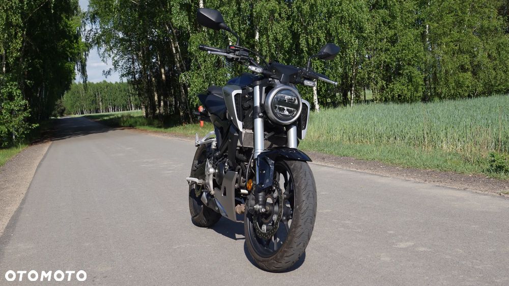 Honda CB - 3